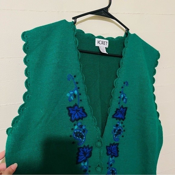 Vintage 1980s Koret Sweater Vest Floral Embroidered SZ L Lambswool Angora - Picture 2 of 5